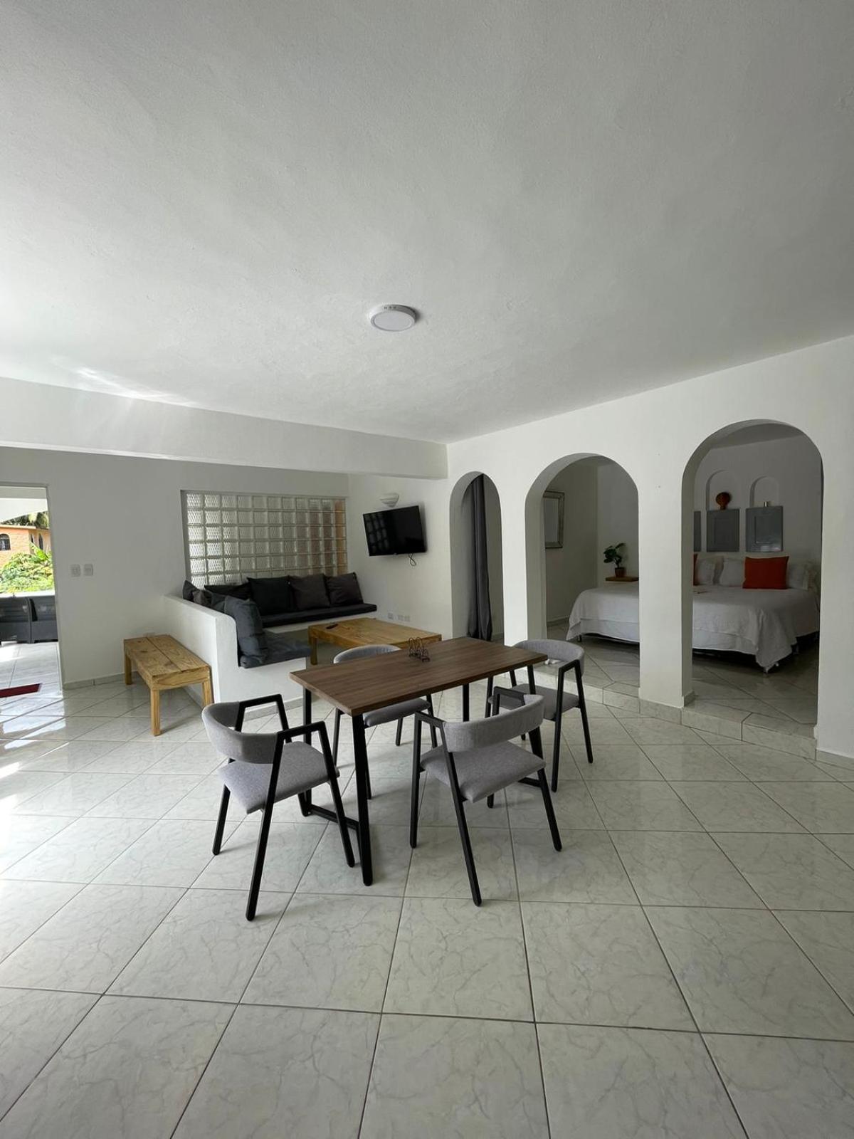 Hummingbird Cabarete Aparthotel Bagian luar foto