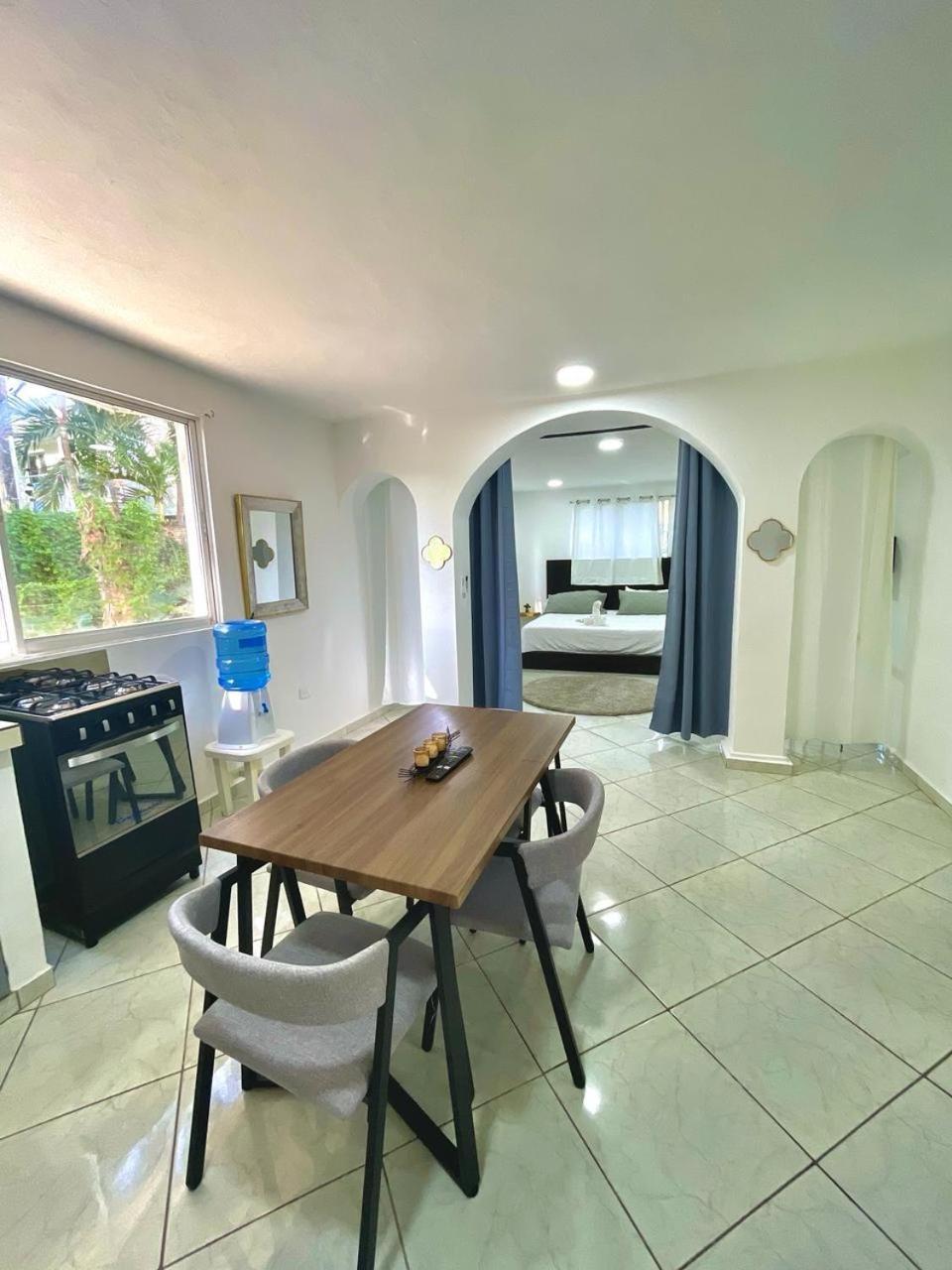 Hummingbird Cabarete Aparthotel Bagian luar foto
