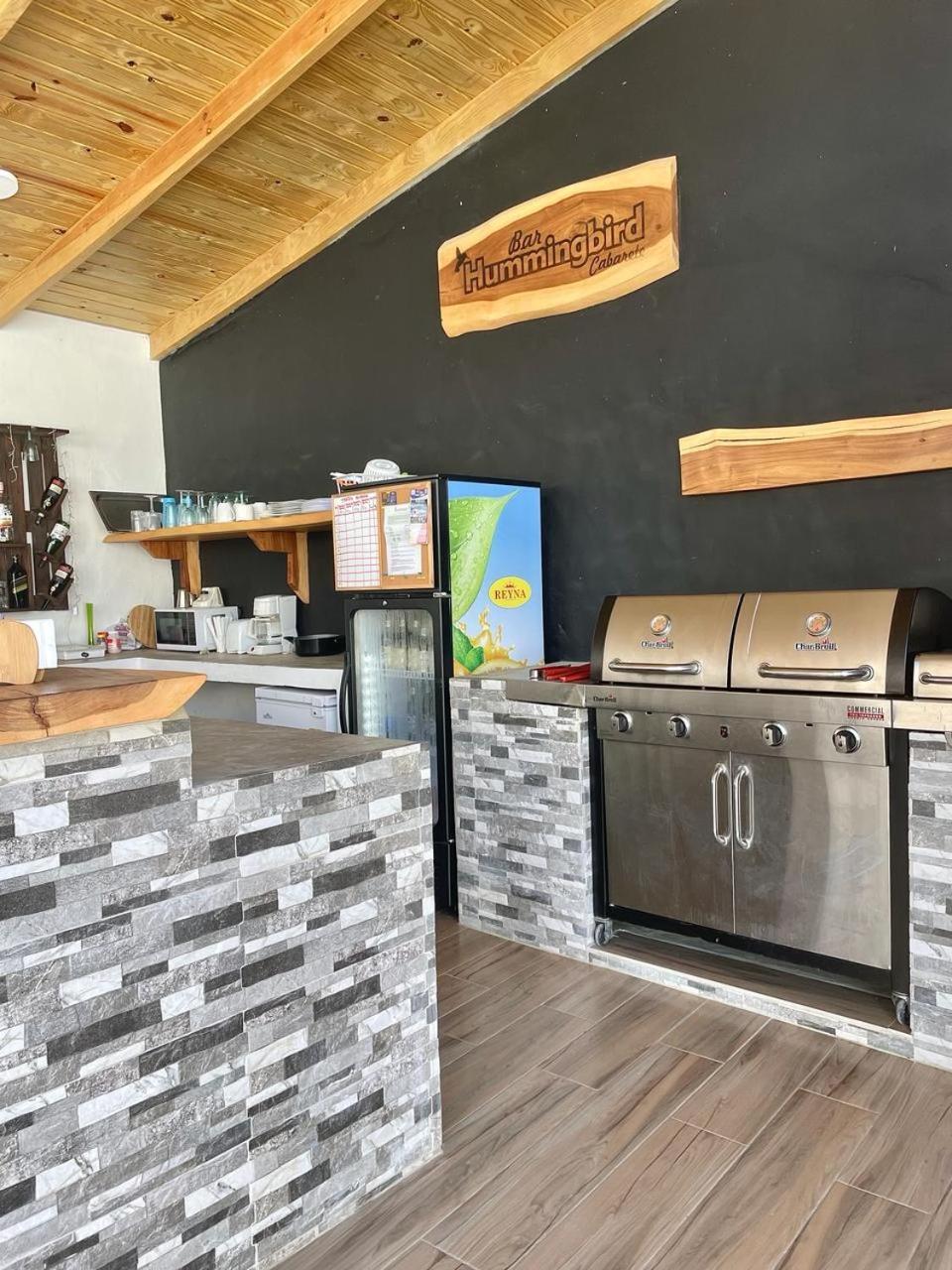 Hummingbird Cabarete Aparthotel Bagian luar foto