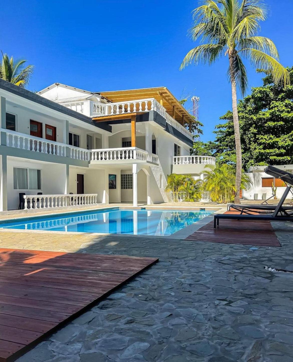 Hummingbird Cabarete Aparthotel Bagian luar foto