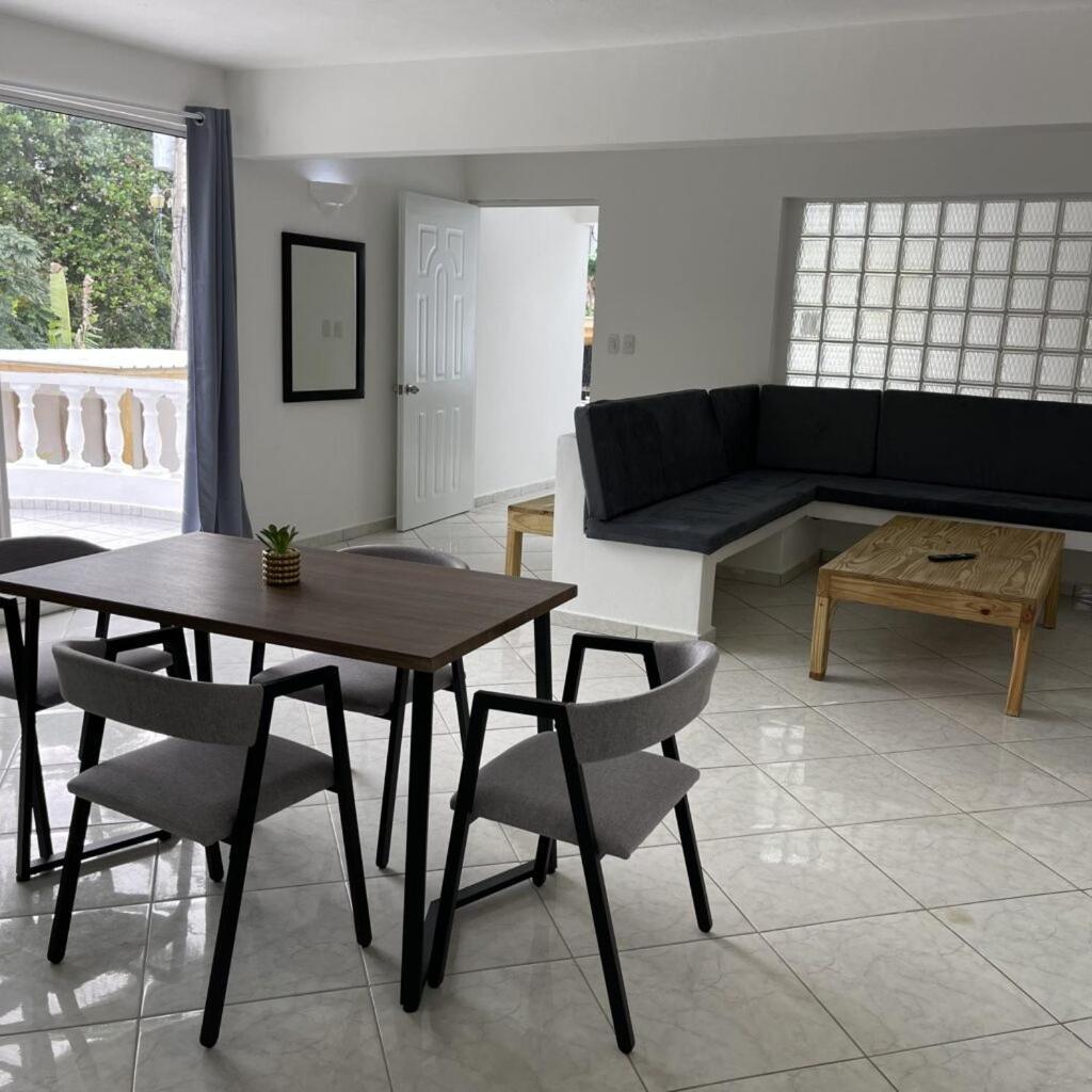 Hummingbird Cabarete Aparthotel Bagian luar foto