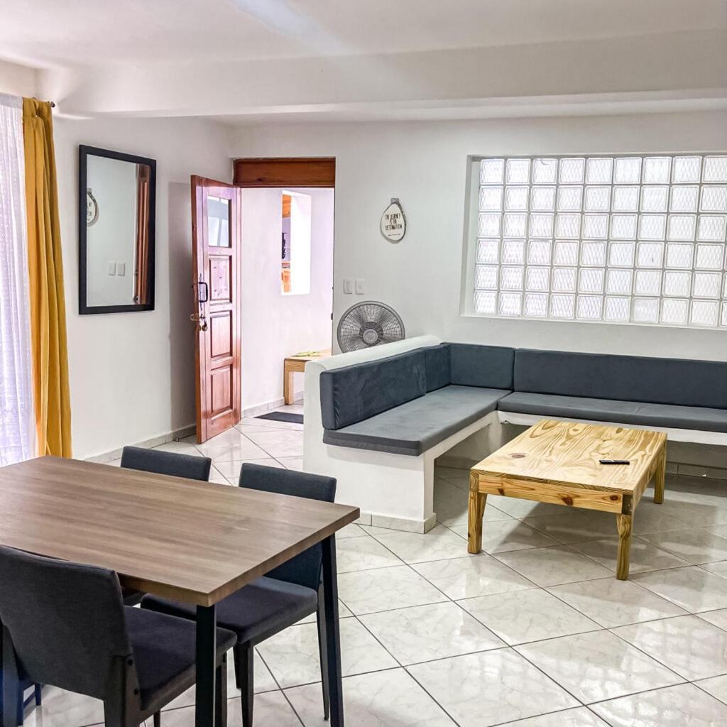Hummingbird Cabarete Aparthotel Bagian luar foto