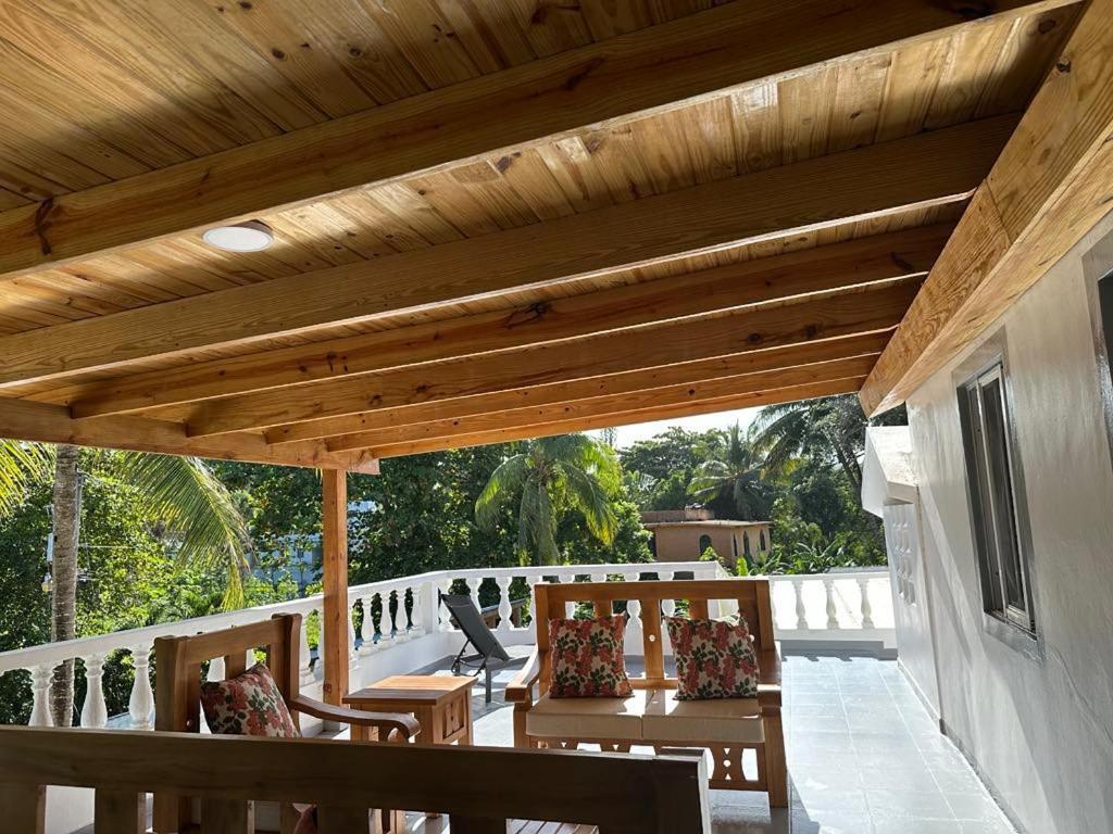 Hummingbird Cabarete Aparthotel Bagian luar foto