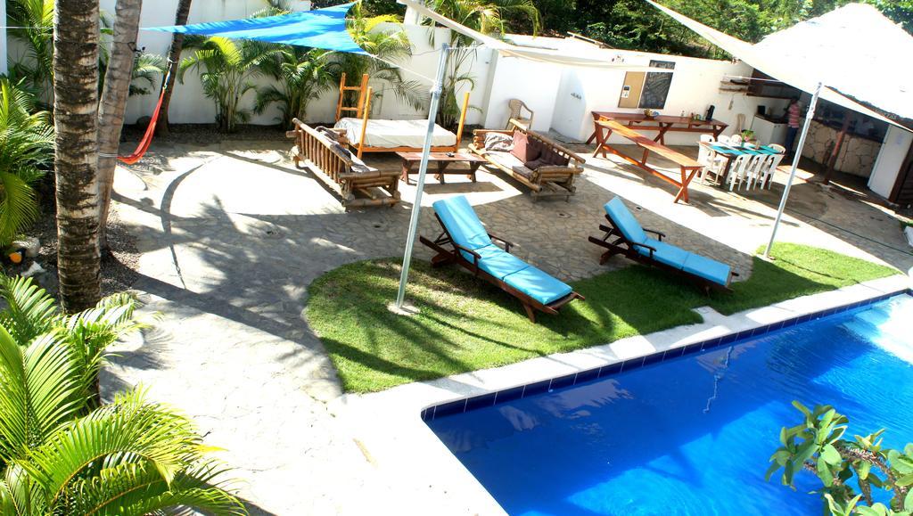 Hummingbird Cabarete Aparthotel Bagian luar foto