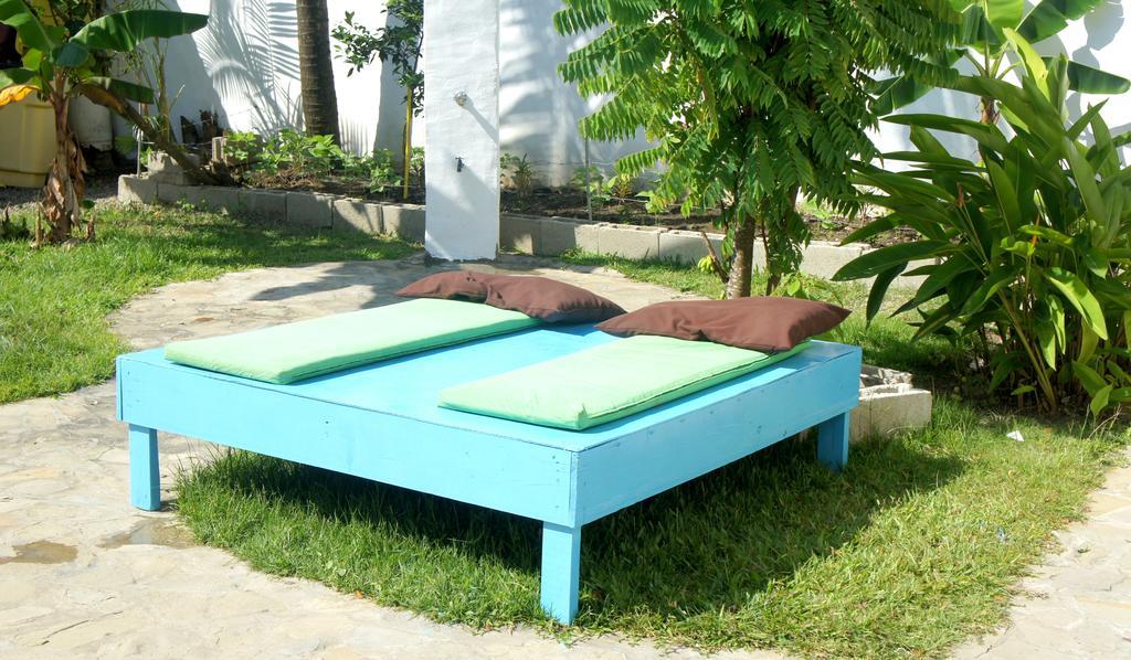 Hummingbird Cabarete Aparthotel Bagian luar foto